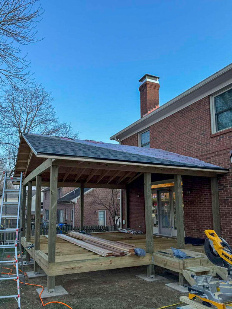 Screened Deck Construction (14)