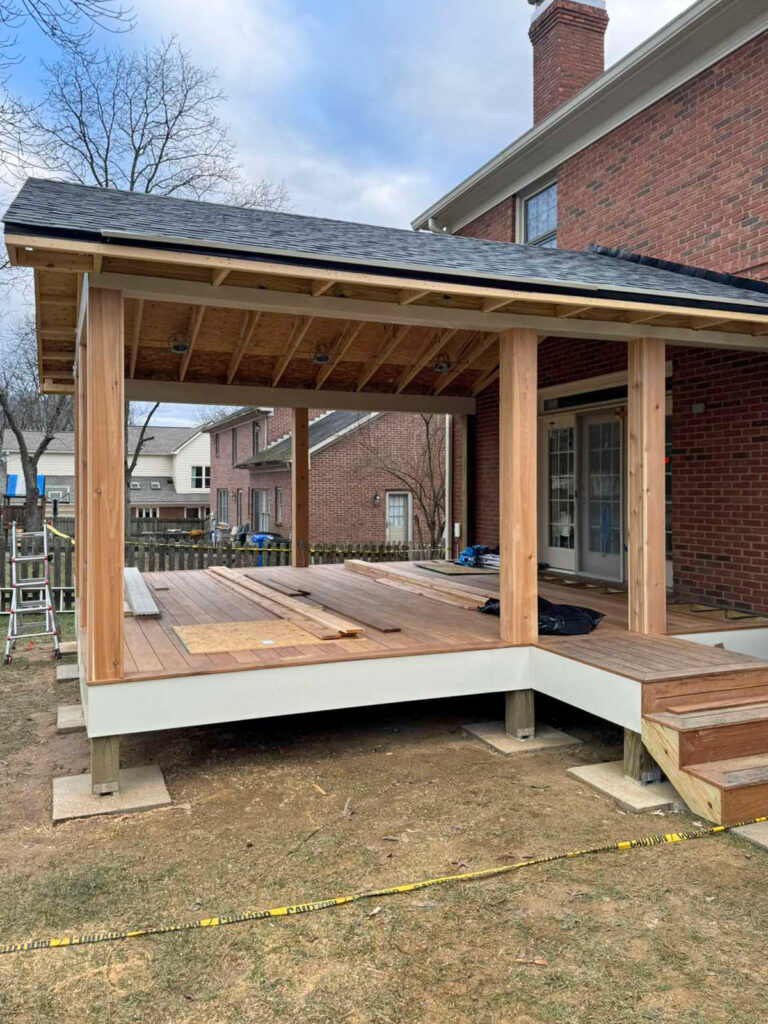 Screened Deck Construction (25)